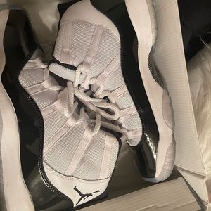 Jordan 11s